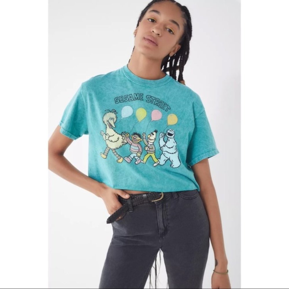 Urban Outfitters Acid Wash Sesame Street Balloon T - Picture 2 of 4